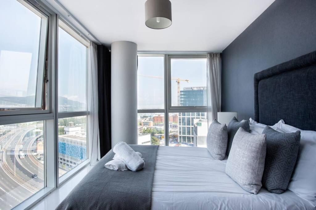 Titanic & City Views, Ultra Luxury City Parking Belfast Luaran gambar