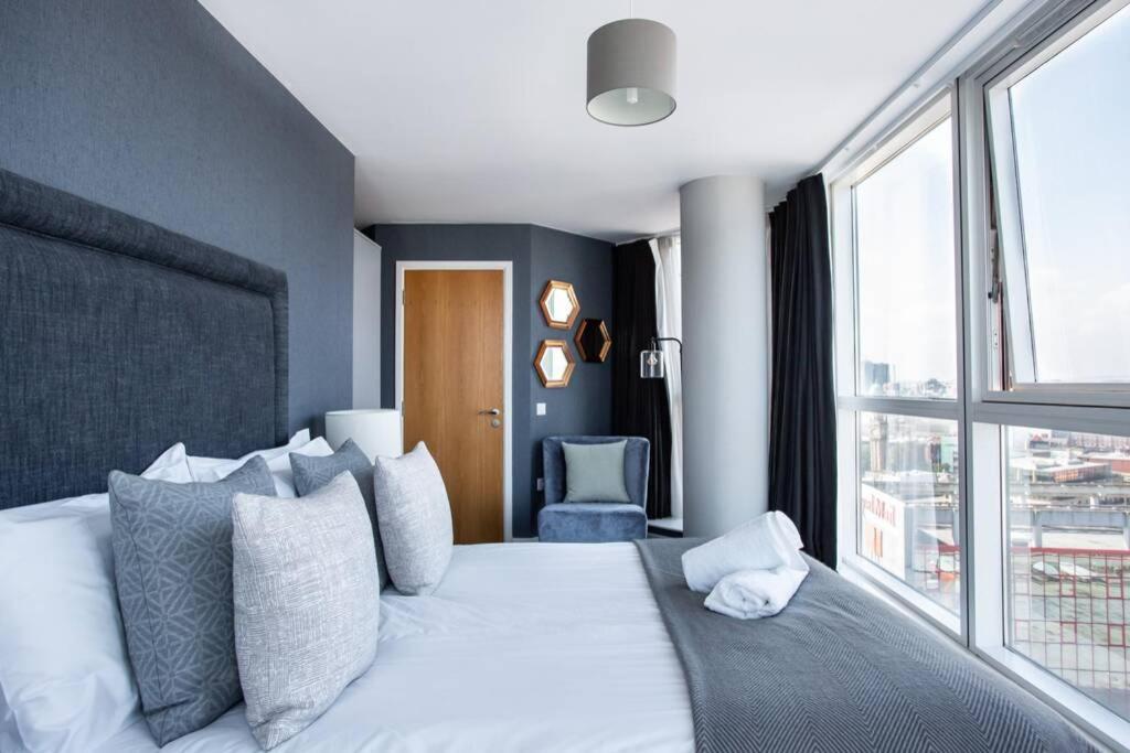 Titanic & City Views, Ultra Luxury City Parking Belfast Luaran gambar